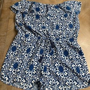 Vineyard vines romper size medium